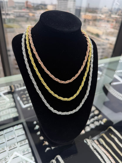 Twisted Mooncut Chain