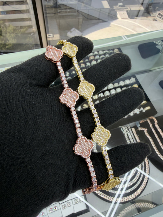Tennis Clover Bracelet (Iced Out) 3MM